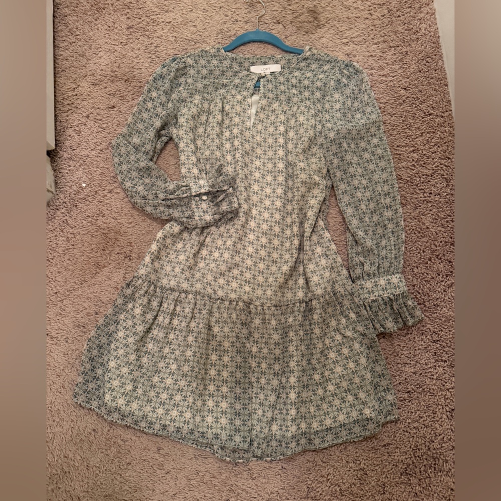 EUC LOFT Long Sleeve Dress XS (never worn)